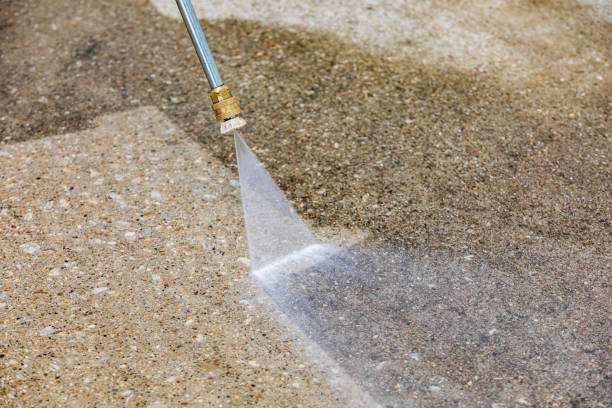 Best Pool Deck Cleaning  in Benton Park, CA